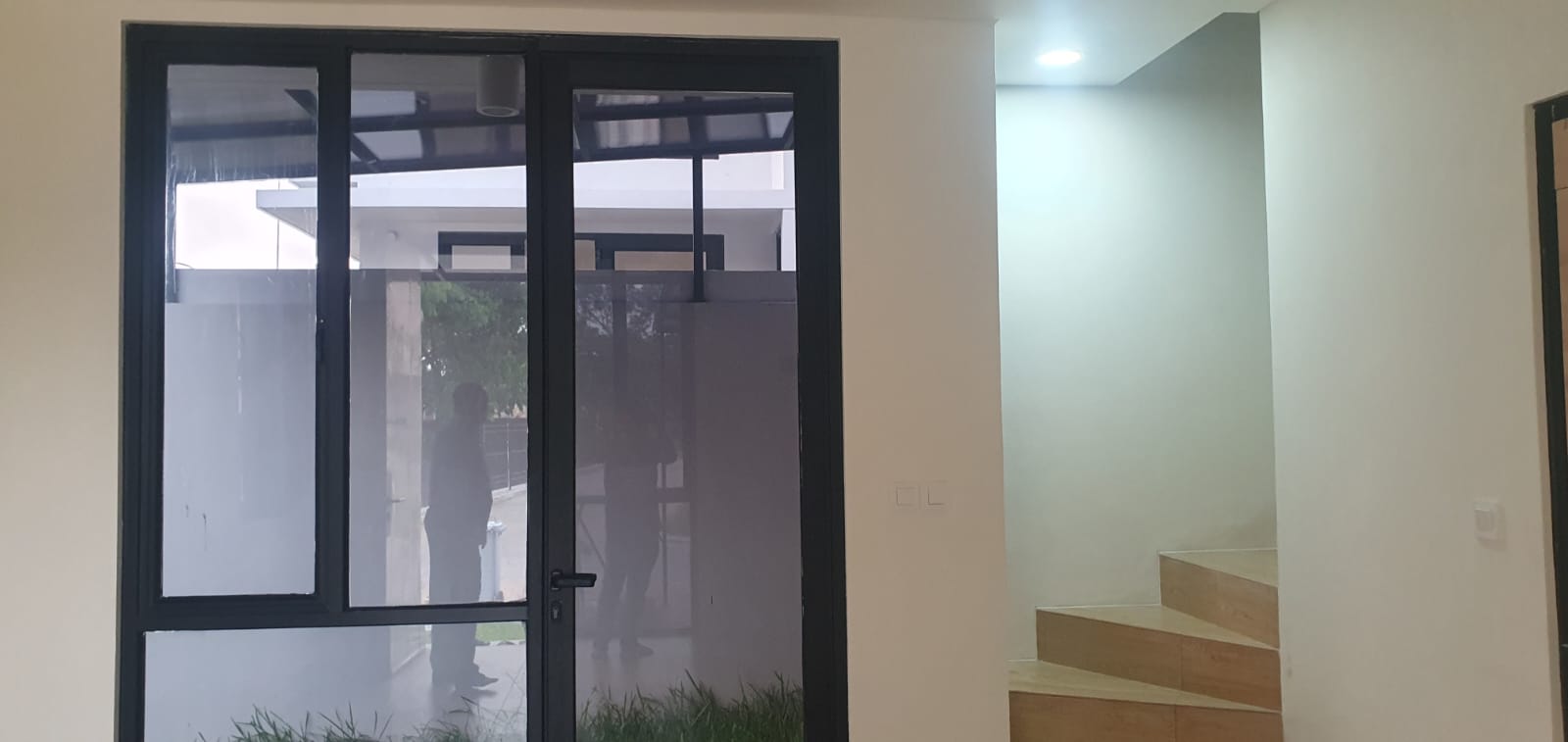 Rumah Disewakan di Cluster Uptown Lippo Cikarang